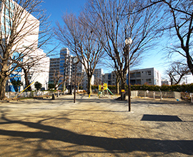 茨原西公園（徒歩6分・約410m）
